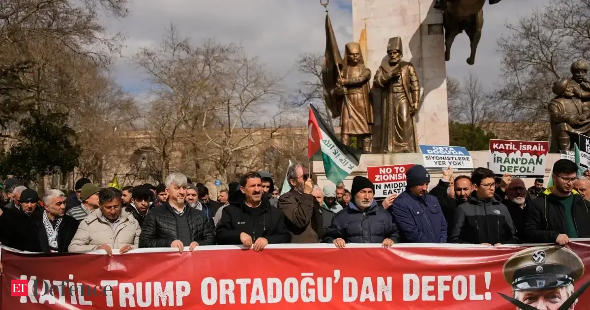 'Too risky' for Iran to hit Turkey over US assets, analysts say