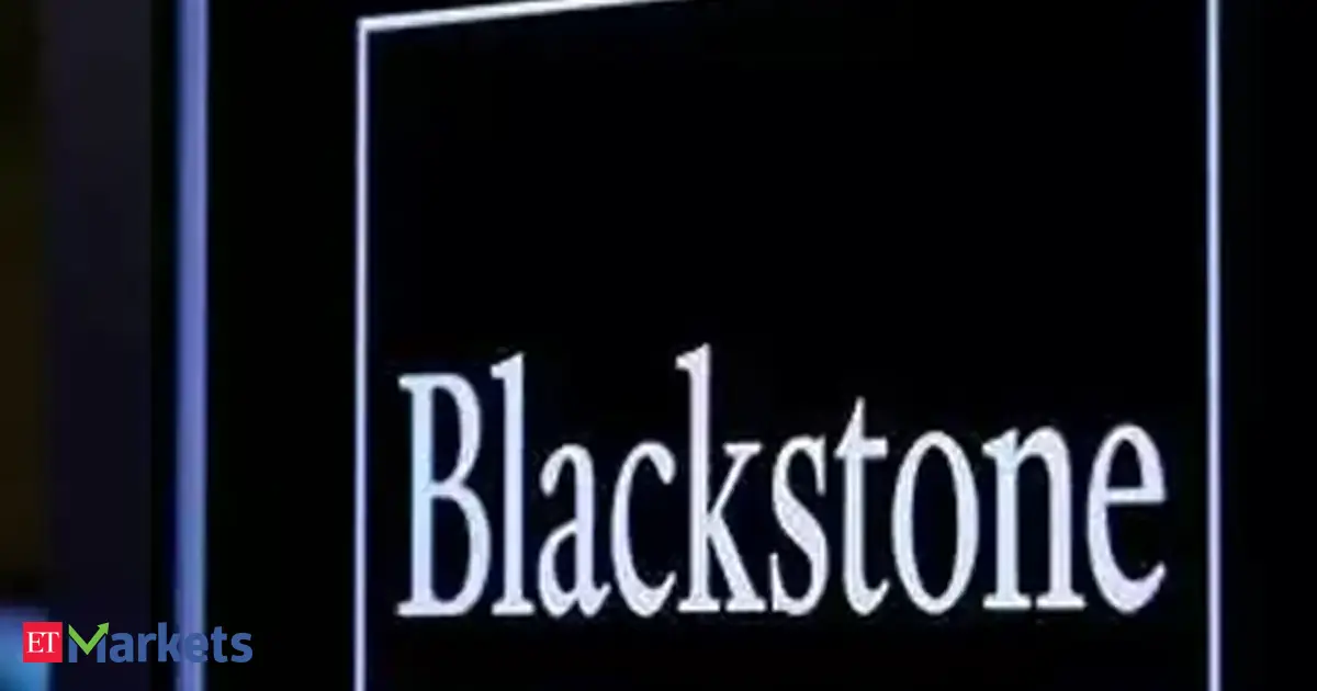 Blackstone's $82 billion private credit fund sees net outflows