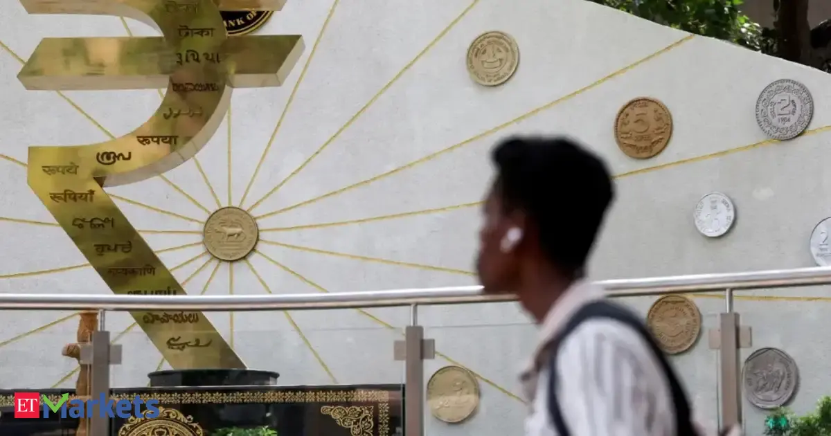 Pvt lenders to log higher liquidity coverage ratios gains on wholesale deposits  economictimes.indiatimes.com