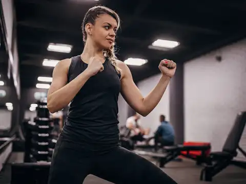​Total body: weighted lunge walk