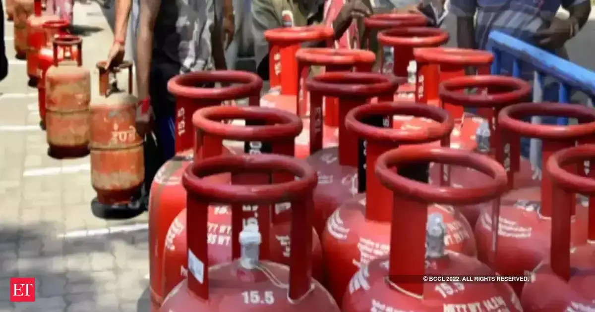 War fears trigger LPG panic; OMCs impose 21-day gap