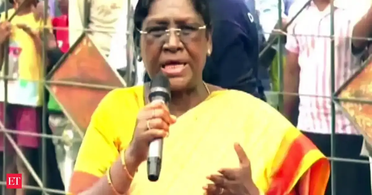 Centre seeks Bengal’s response over ‘protocol violations’ during President Murmu’s visit