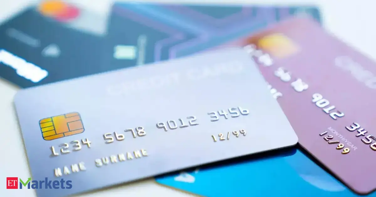 Foreign banks' credit card base shrinks as local rivals step up