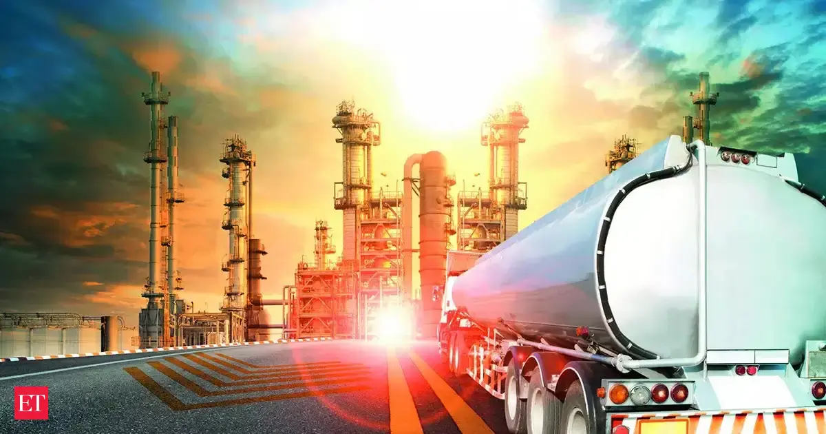 G7 ready to act on oil surge but holds off tapping reserves