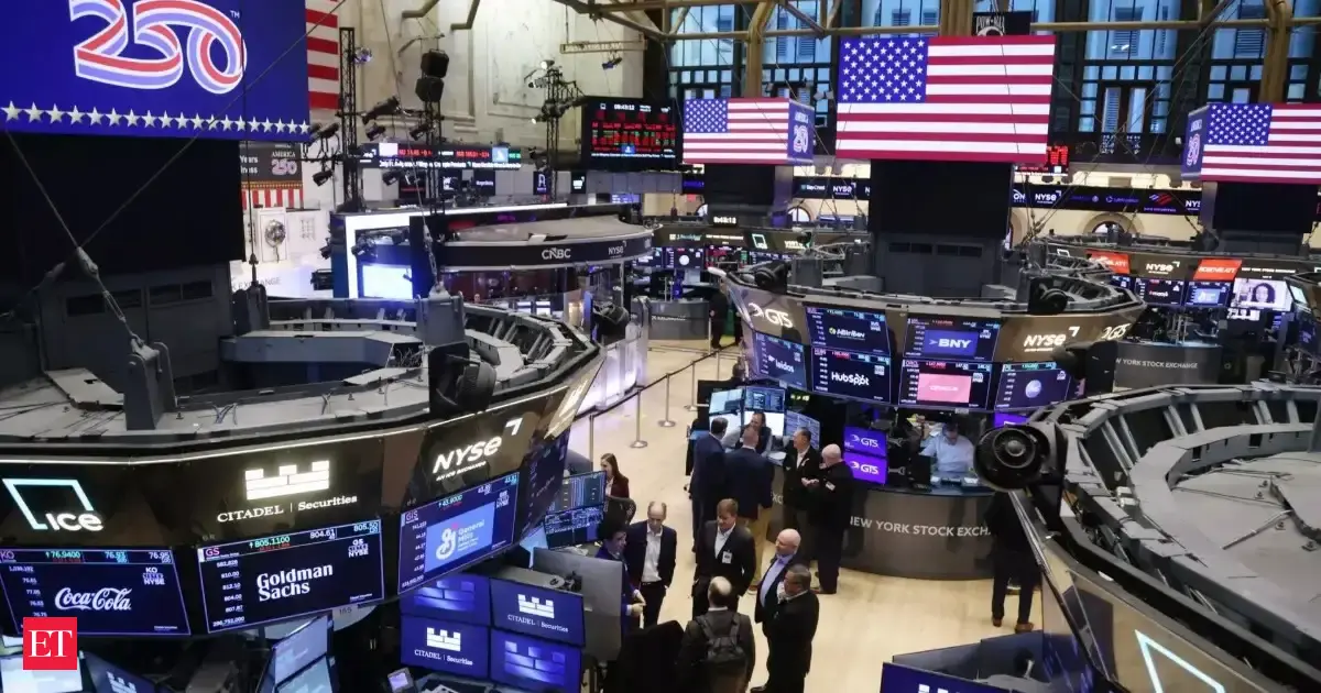 What to do when stocks plummet: Smart moves to protect your retirement saving