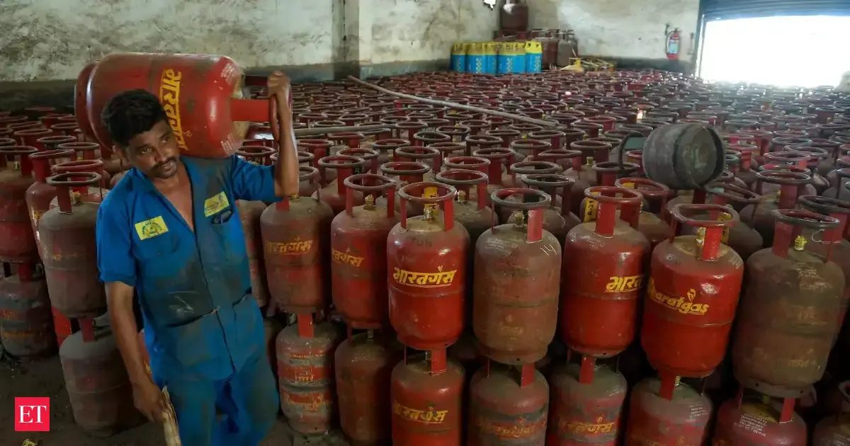 Karnataka Minister Priyank Kharge accuses BJP of formulating LPG cylinder crisis in India