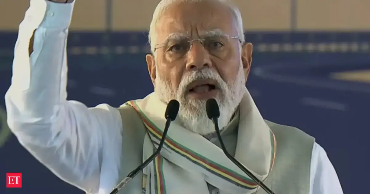 Govt working to minimise impact of global conflicts on people, Congress trying to create panic: PM Modi
