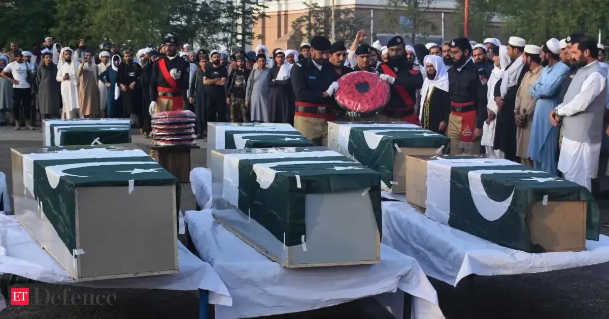 Pakistan’s Zardari warns Afghanistan: Drone strikes crossed “red line”