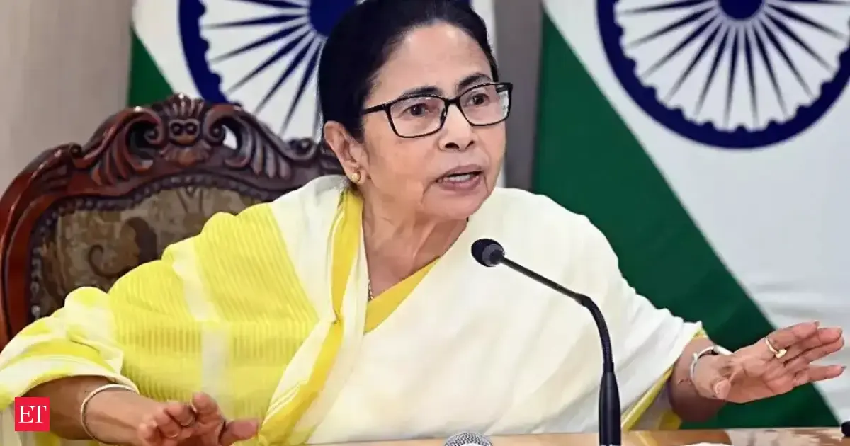 West Bengal Chief Minister Mamata Banerjee announces Rs 500 honorarium hike for purohits, muezzins