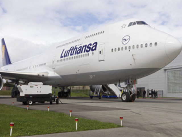 Lufthansa becomes first commercial airline to deploy Boeing 747-8 Intercontinental