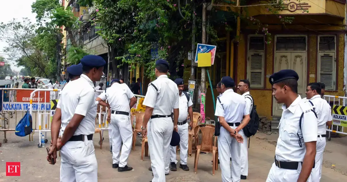 Election Commission announces major West Bengal police reshuffle ahead of elections, 19 IPS officers trans