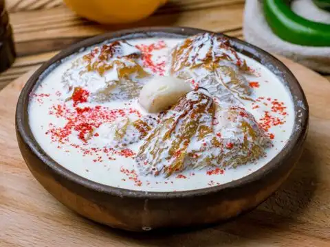 Dahi Ke Sholay (Curd-Stuffed Rolls)