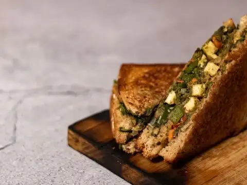 Grilled Paneer Corn Sandwich