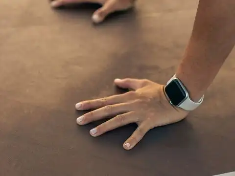 Fingertip Plank Holds for Bone and Tendon Density