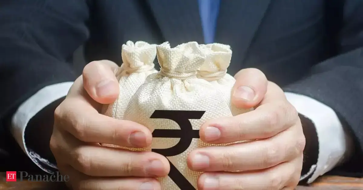 Starting investing at 25 vs 35: CA warns about common mistake that can wipe out crores from your future wealth