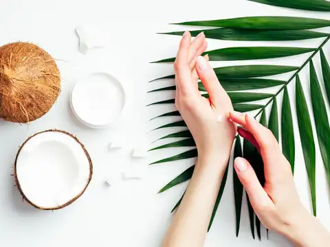 Coconut oil for skin and dryness