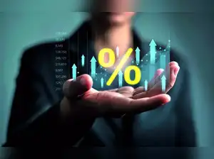 Private Sector Growth Hits 3.5-yr Low in Mar