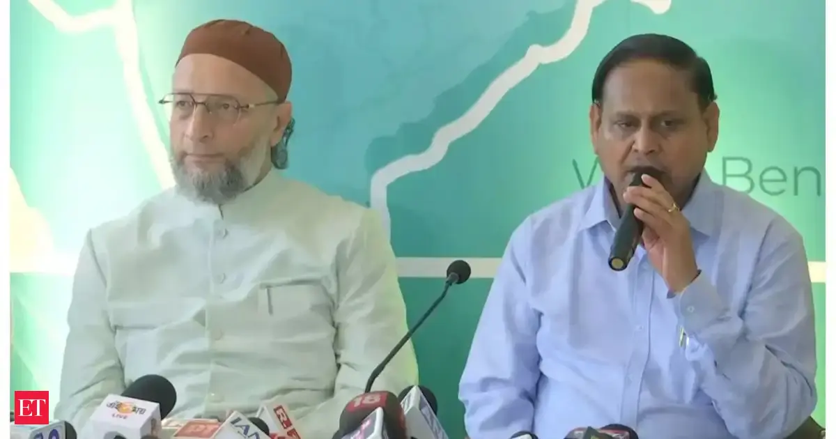 Humayun Kabir hails Asaduddin Owaisi as ‘elder brother,’ vows united West Bengal poll campaign