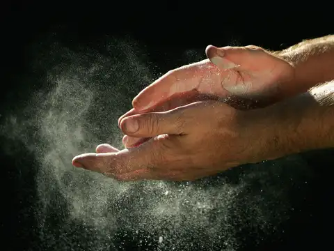  Clapping pull ups add power