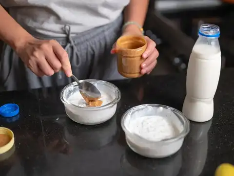 Peanut Butter Greek Yogurt Swirl
