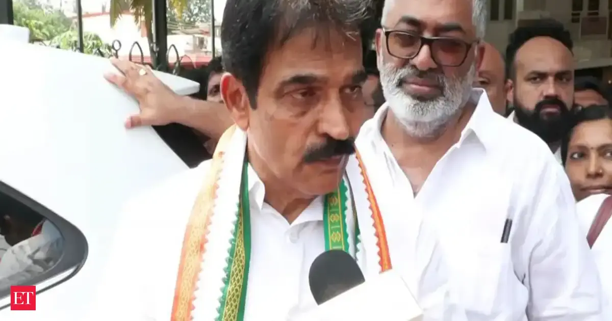 Venugopal accuses Pinarayi of targeting Rahul Gandhi, 'silent' on Modi