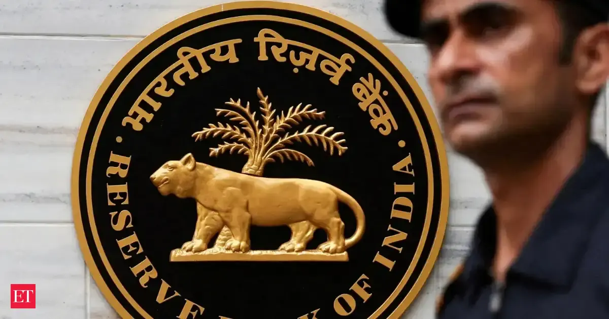 RBI tightens norms on net open positions to curb rupee&rsquo;s slide
