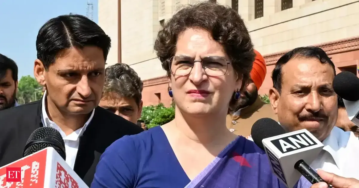Not right to play politics over war: Priyanka Gandhi slams PM Narendra Modi