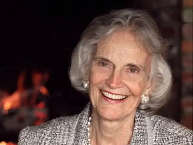 Quote of the day by Ruth Graham: 'A happy marriage is the union of two ...