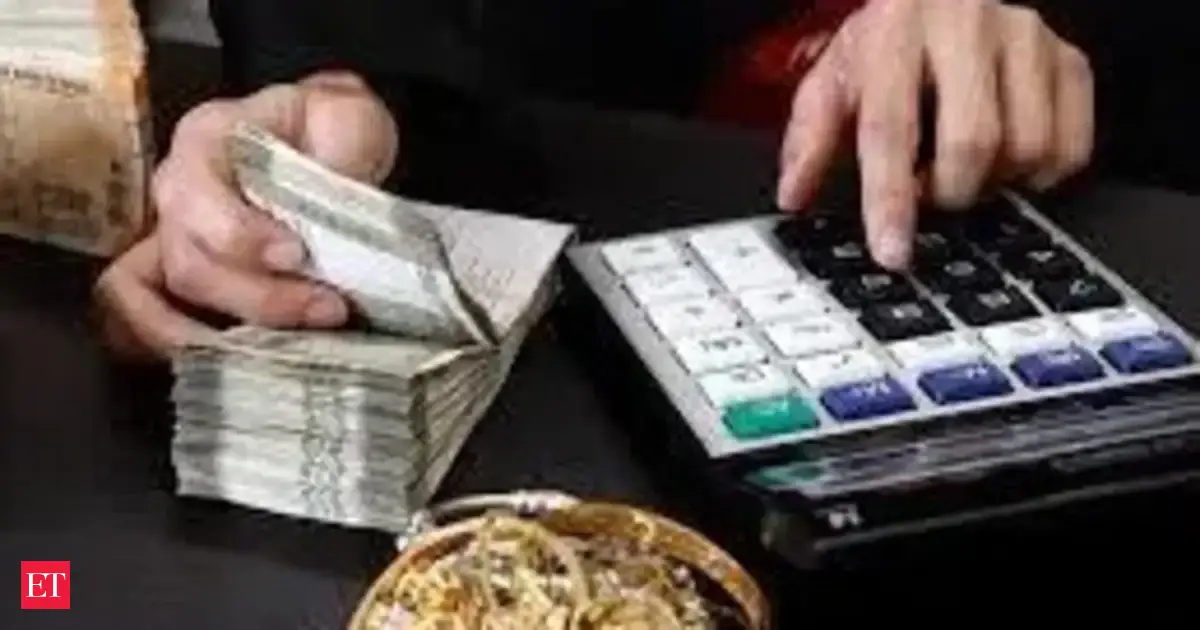 Lenders turn risk-averse, focus on high CIBIL score borrowers as gold loans surge in India