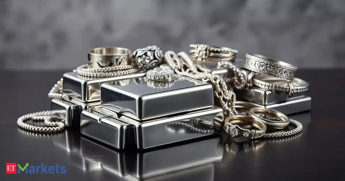 Silver surges Rs 9,000, gold advances Rs 3,500 amid strong global trends