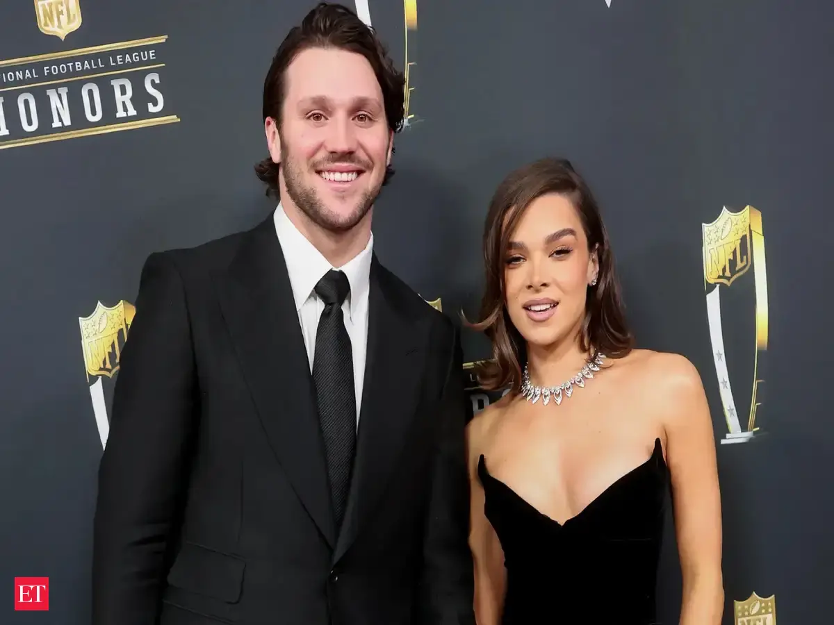 “Our new baby girl has arrived: Hailee Steinfeld and Josh Allen welcome first child