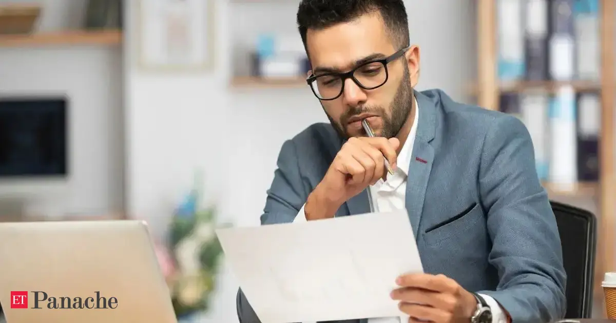 Techie earning Rs 23,000 faces sudden job cut. Boss offers him solo WFH role for Rs 25,000. Internet warns, 'He can fire you anytime'