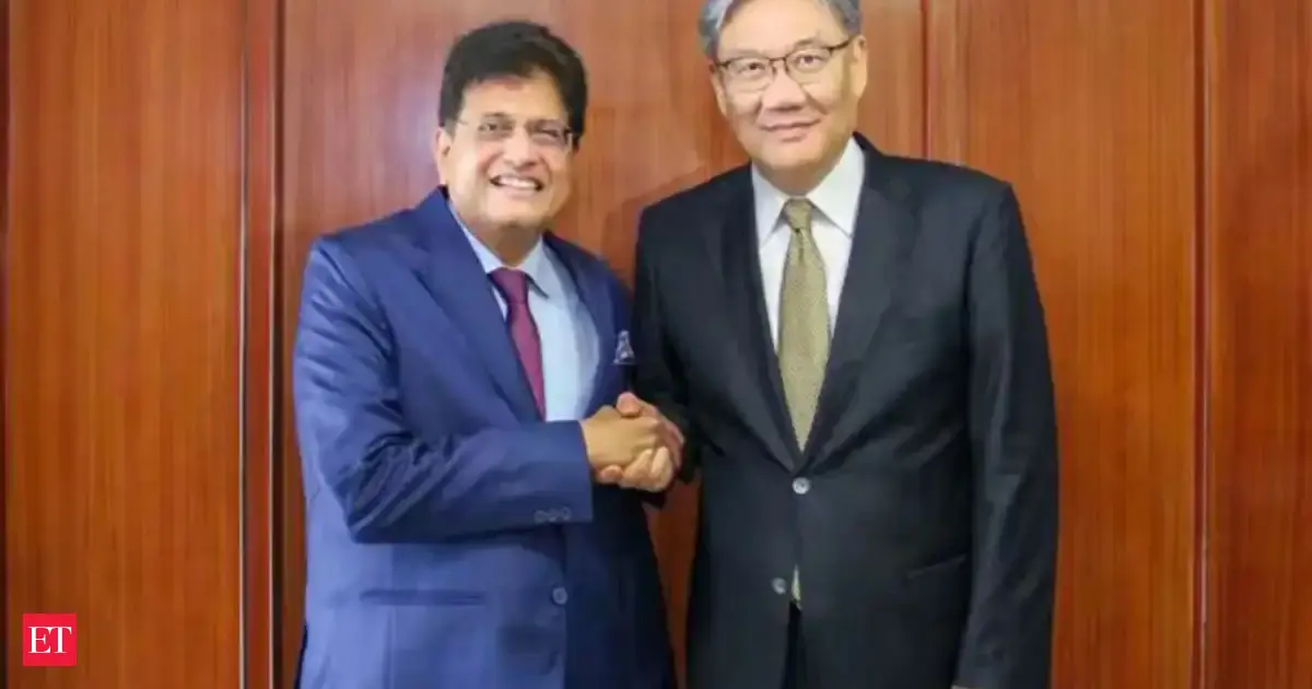 China calls for stronger trade cooperation with India after ministerial talks during WTO conference