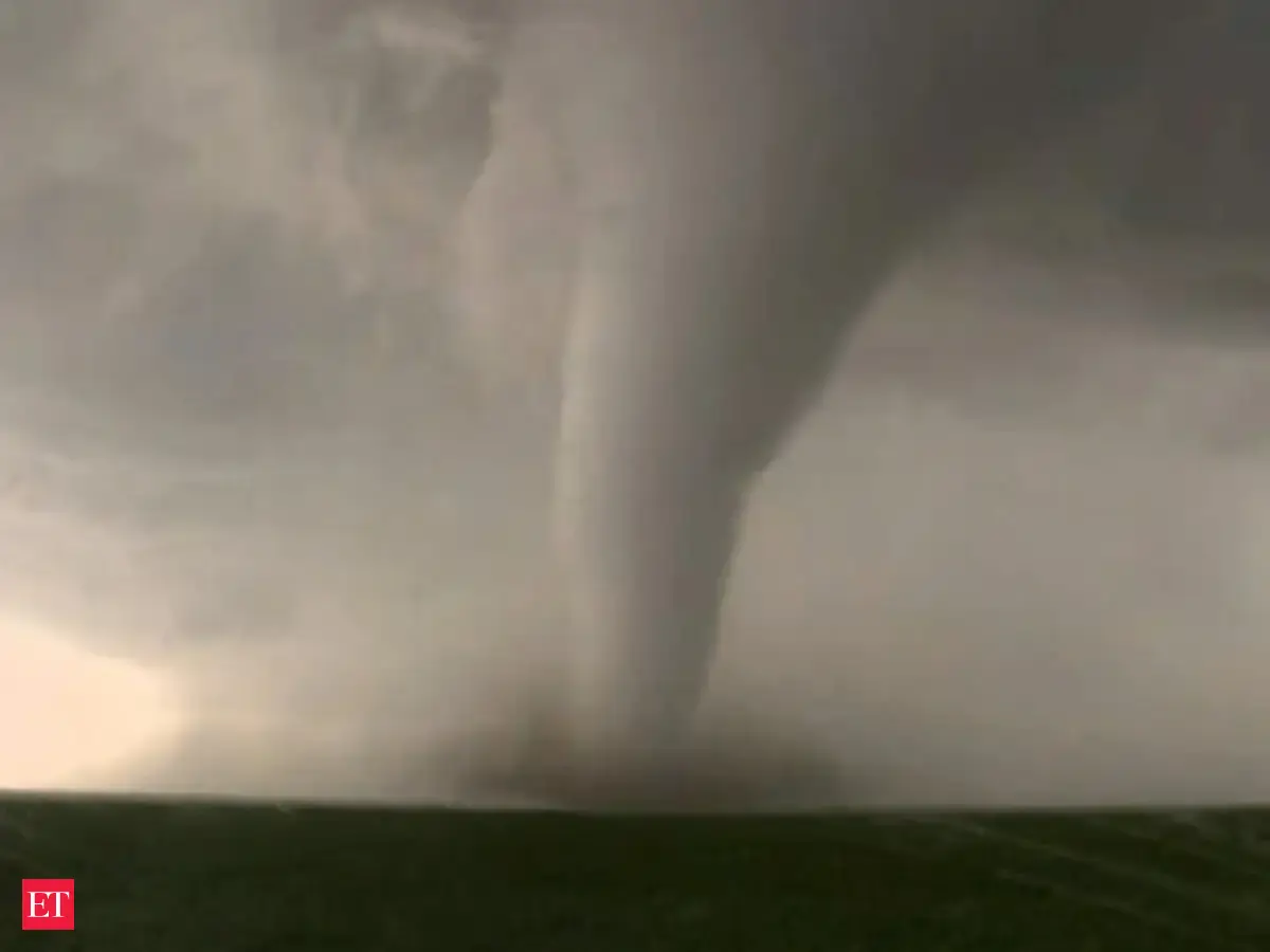 Polar vortex collapse forecast for U.S., Canada: Heavy snowfall, severe tornado alert, thunderstorm warning issued for Easter Saturday