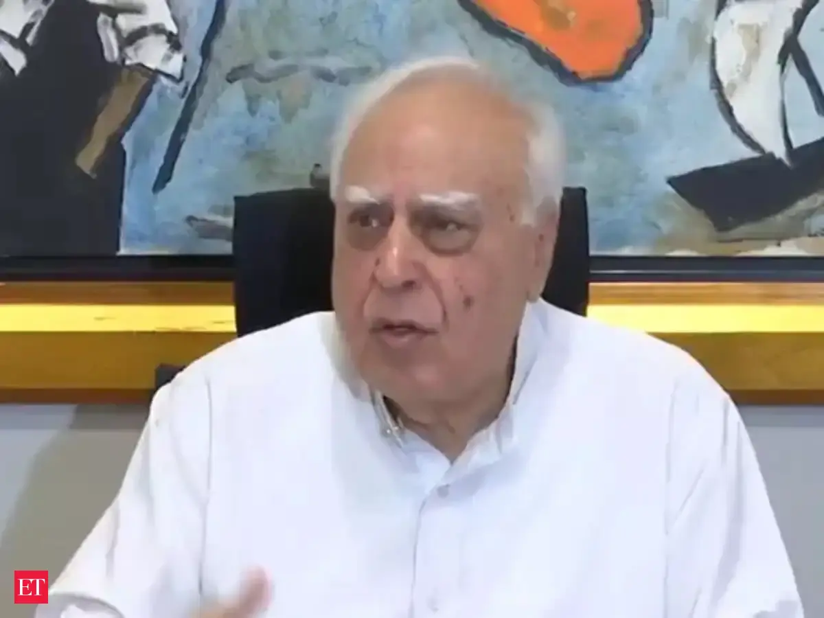 BJP 'atmanirbhar' in polls only when EC is supporting it: Kapil Sibal