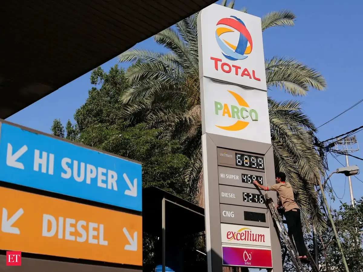 Economically kills the masses: Pakistan petrol hike to PKR 459 sparks intense backlash, forces government to act