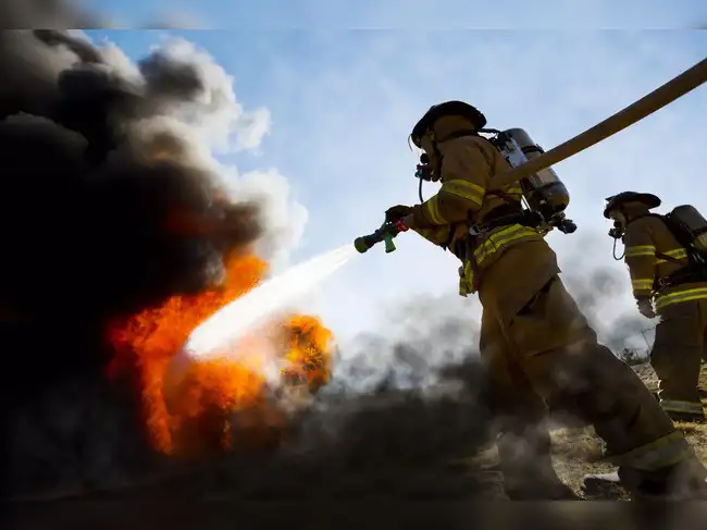 Fire breaks out at Abu Dhabi petrochemical plant after attack ...