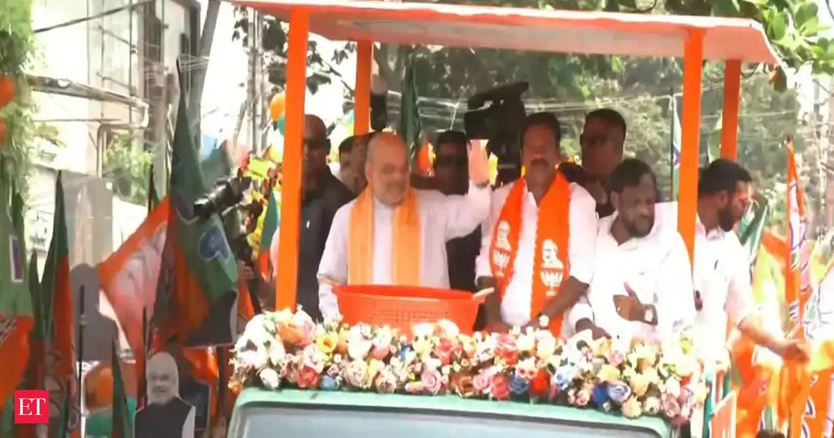 Keralam polls: Amit Shah holds roadshow for BJP candidate KP Prakash Babu in Beypore