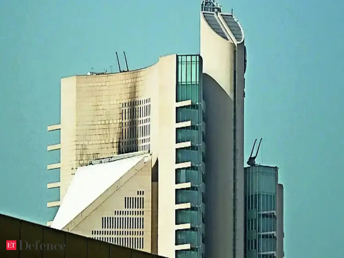 Iran strikes Gulf energy infra, hits UAE, Bahrain and Kuwait