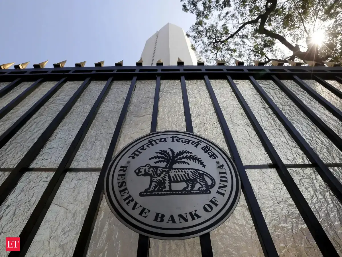 Banks seek RBI clarity on forex hedge curbs, warn rules may hit genuine trade flows amid delays
