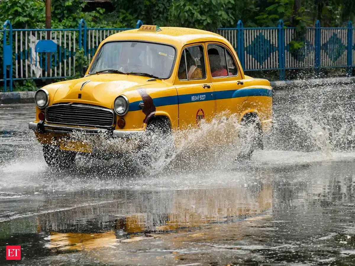 Will it rain in Kolkata today? Check IMD's forecast as it sounds orange alert for north, south Bengal districts