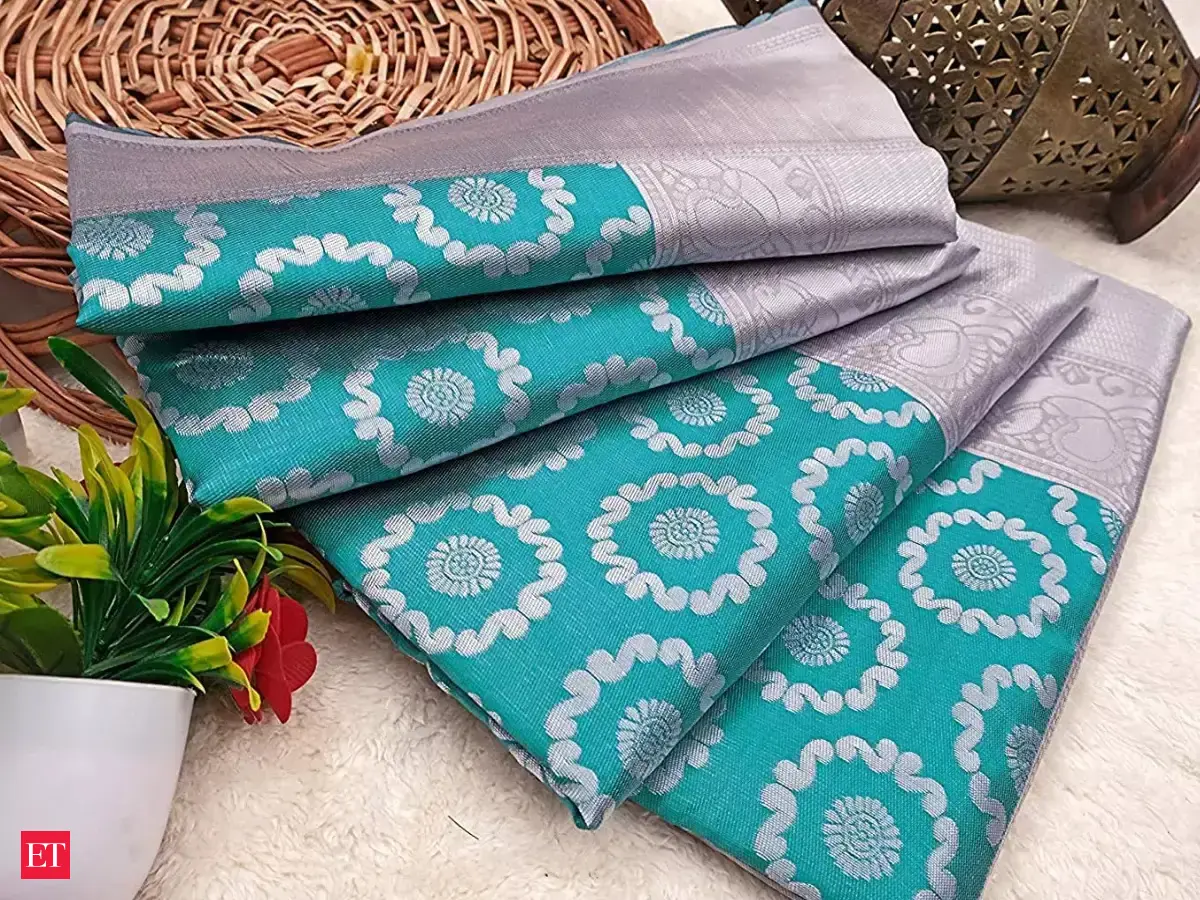 Women consumers contribute 55.5% of textile buys, sarees, trousers key products: govt study