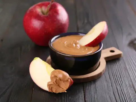 Apple Slices with Natural Peanut Butter