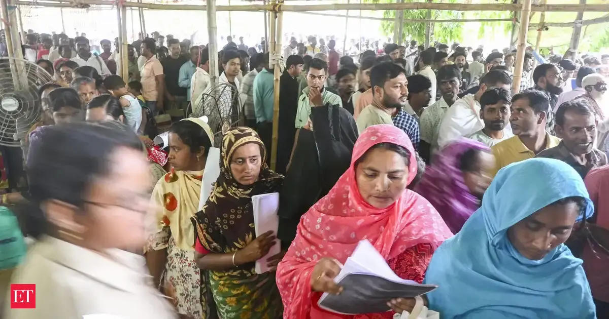 Election Commission sets up 90-screen control centre for Bengal polls