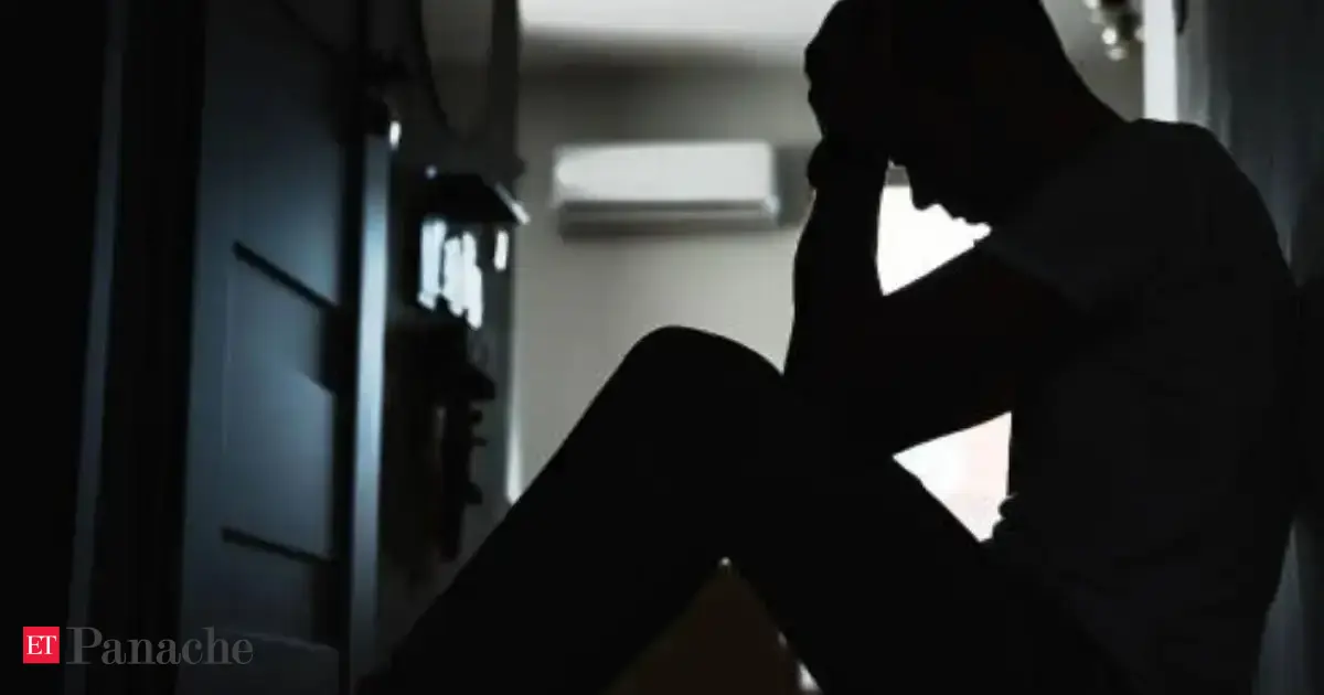 Recently laid-off employee opens up about job hunting struggles:  The only jobs 'I can find is half of salary I used to earn'