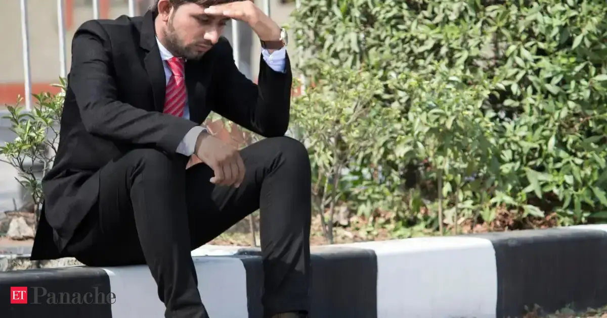 His father gave him a challenge to send to US. He passed. Then he stayed 16 hours on Delhi footpath for US visa. Now, he runs a company