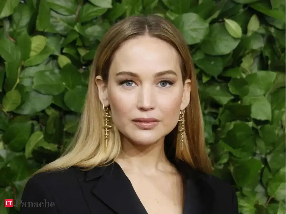 Quote of the day by Jennifer Lawrence: 'I learnt that you can't have any expectations with life. You never know what's going to happen...' ; lessons on success from Hollywood diva