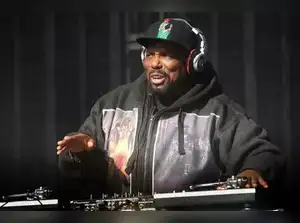 Afrika Bambaataa: Afrika Bambaataa, hip-hop pioneer and Zulu Nation ...