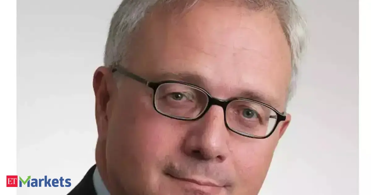 Markets stay resilient even as geopolitical uncertainty lingers: Ed Yardeni  economictimes.indiatimes.com