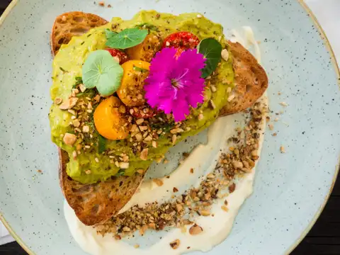 Fresh avocado smash